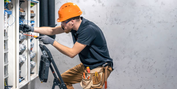 Best Licensed Electrician  in Almedia, PA